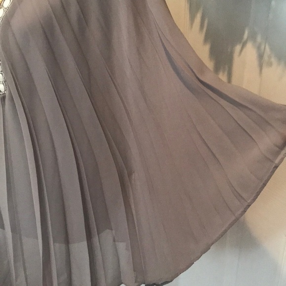 Willow & Clay beaded sheer top - Picture 5 of 6